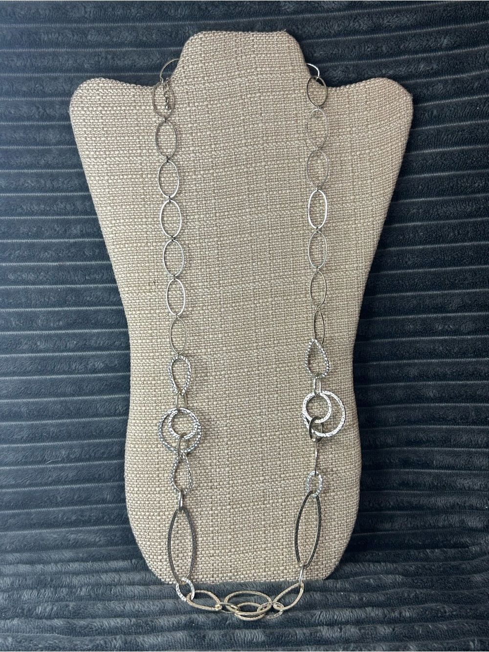 Vintage Avon NRT Silver Hammered Asymmetric Oval Link Chain Necklace Distressed